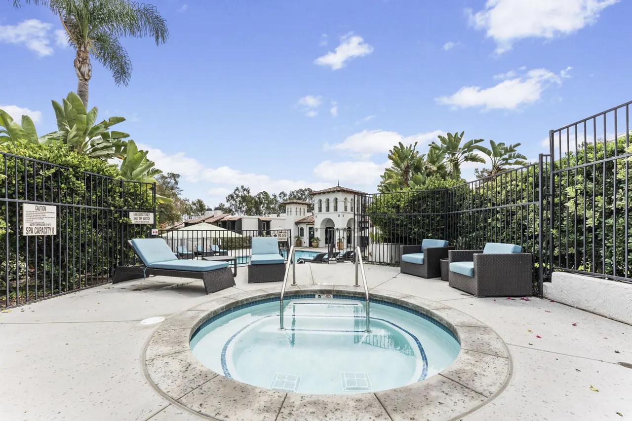 El Norte Villas Apartments