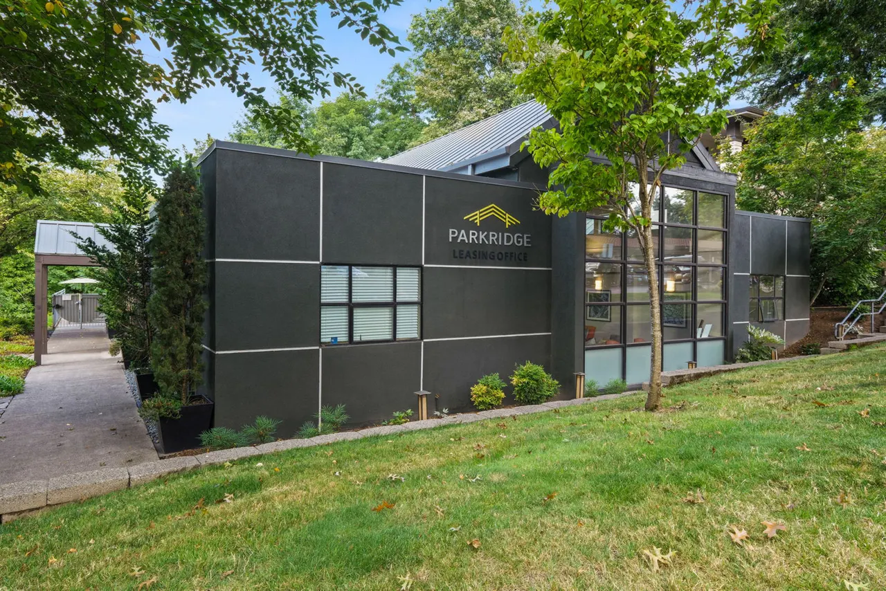 Parkridge Apartments