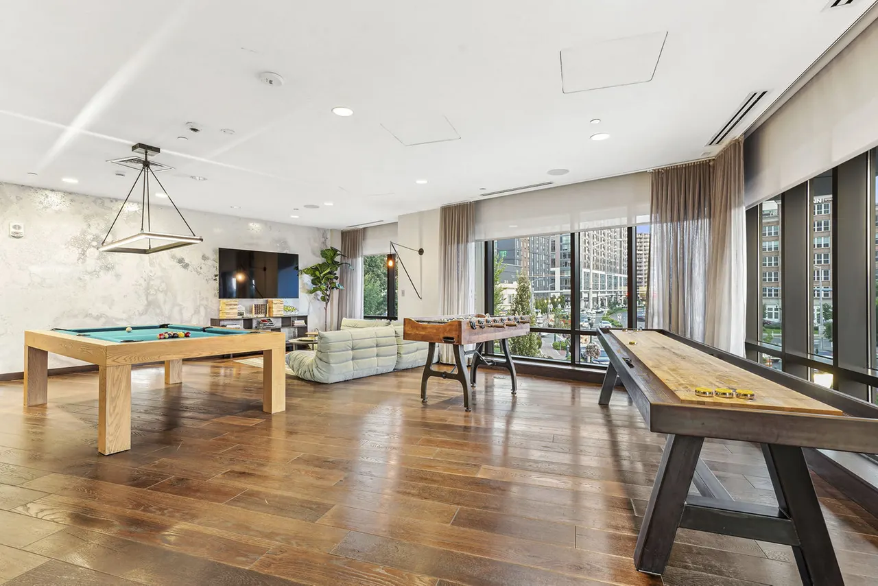 Vela on The Park Apartments