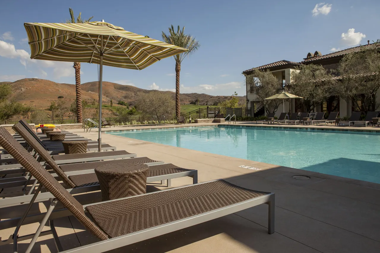 Encanto Apartments