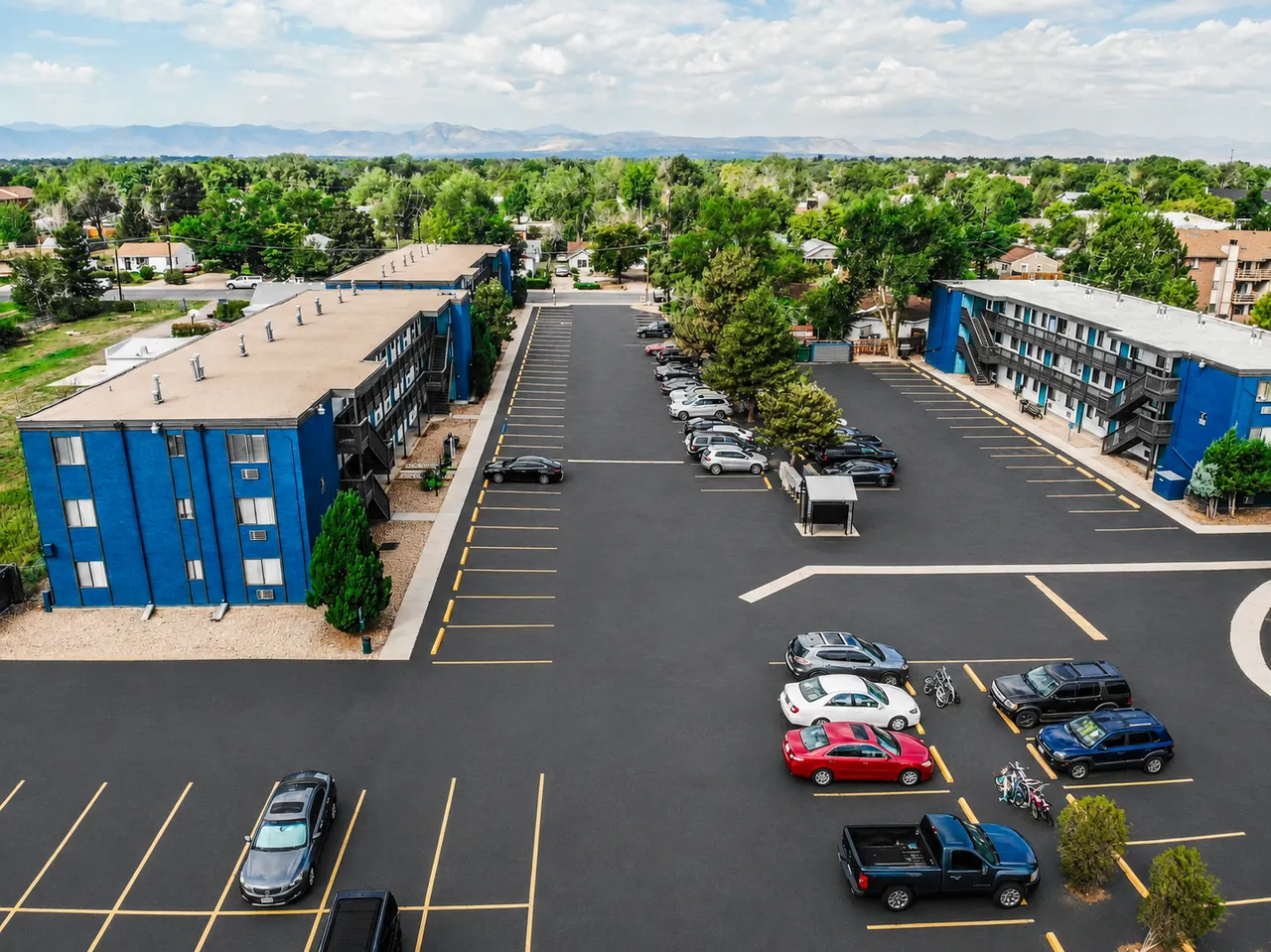 Parkwood Plaza Apartments