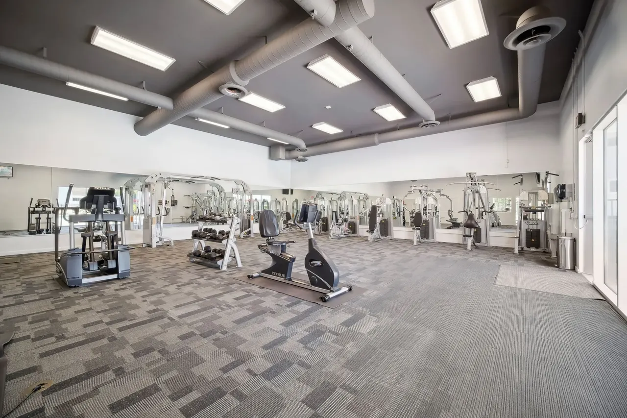 Meridian Pointe Apartments
