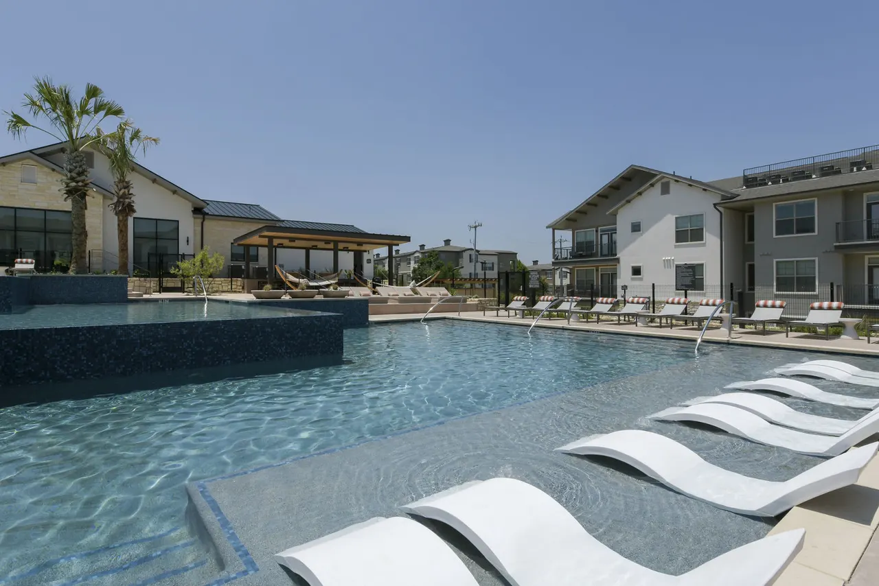 Park at Stone Oak Apartments