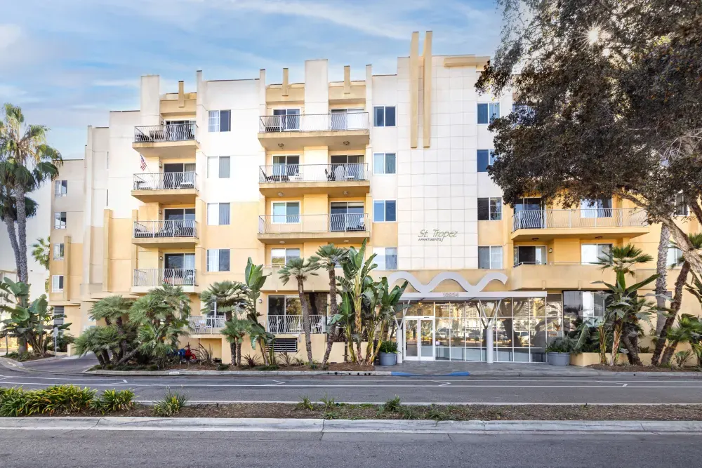 St. Tropez Apartments