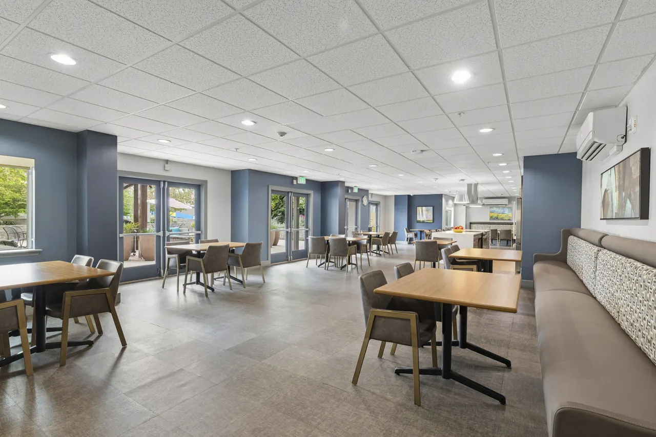 Lynnwood City Center Senior Living