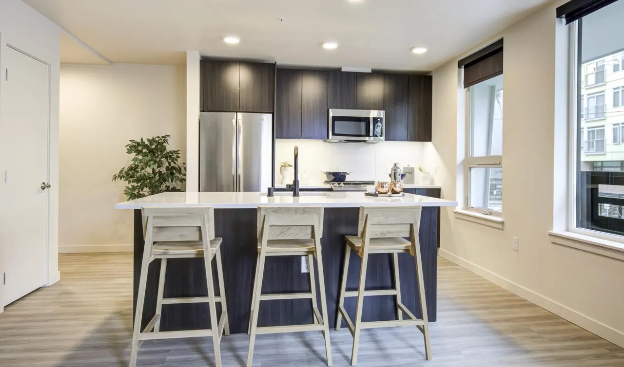 Maris Apartments