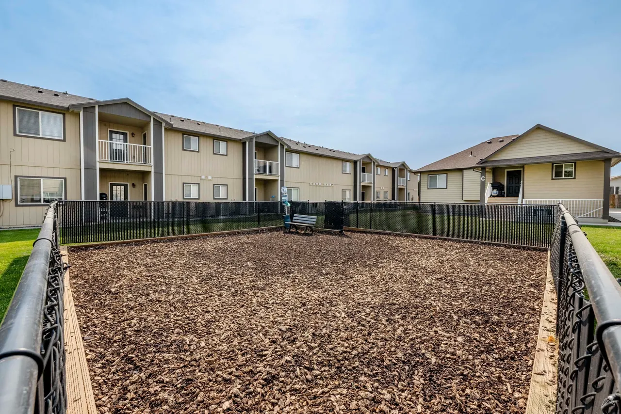 Pine Tree Park Apartments