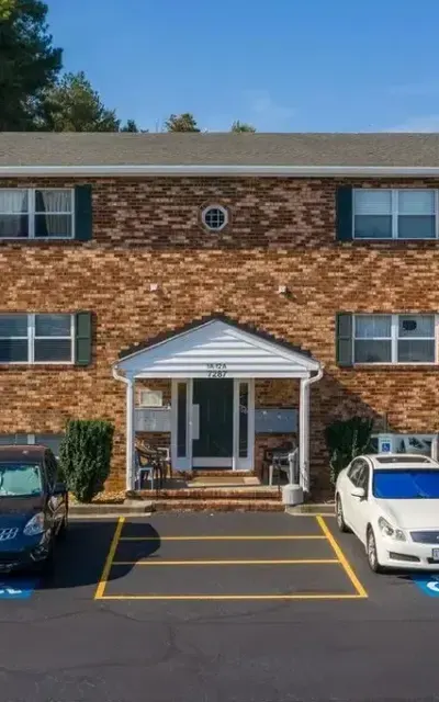 Signal Hill Apartments