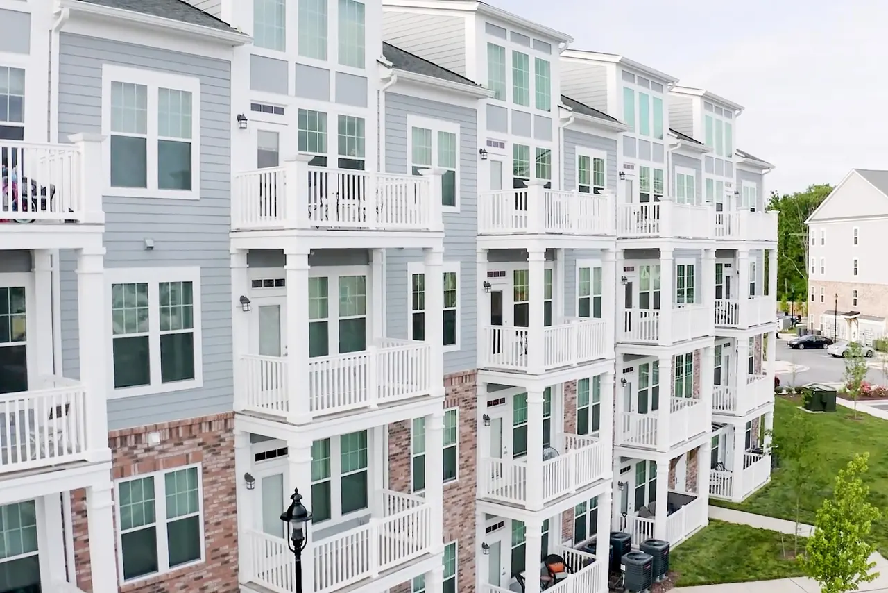 1274 at Towson