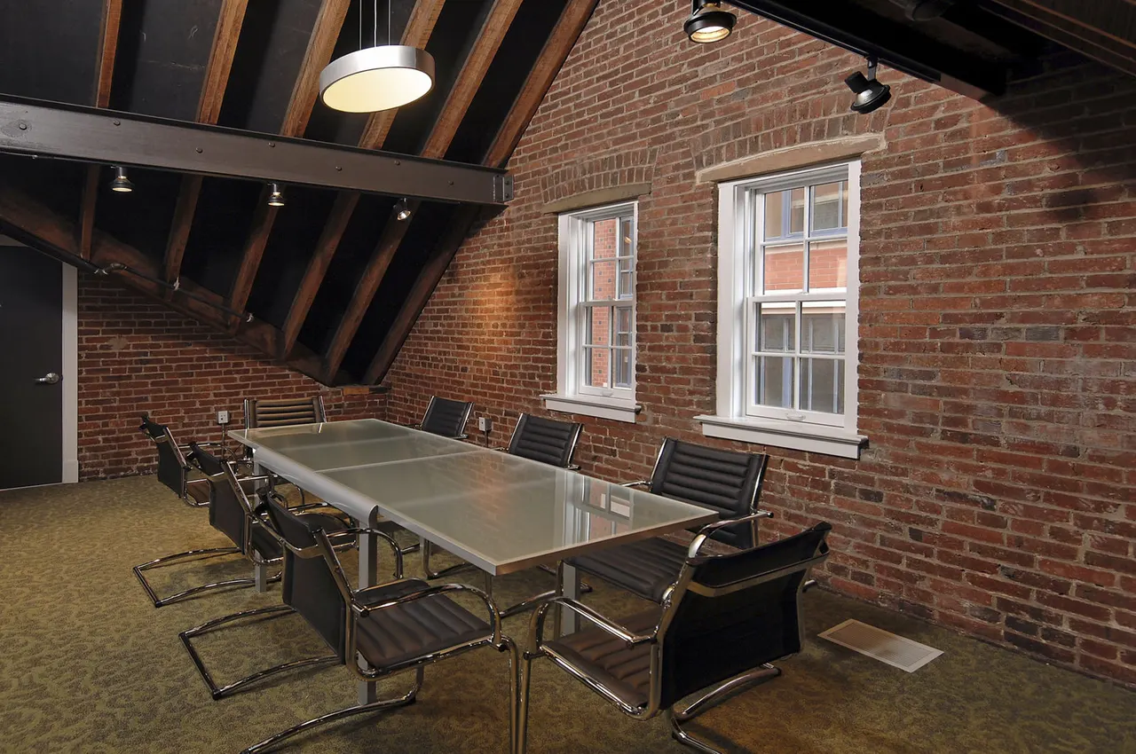 The Washington Intern Housing Network