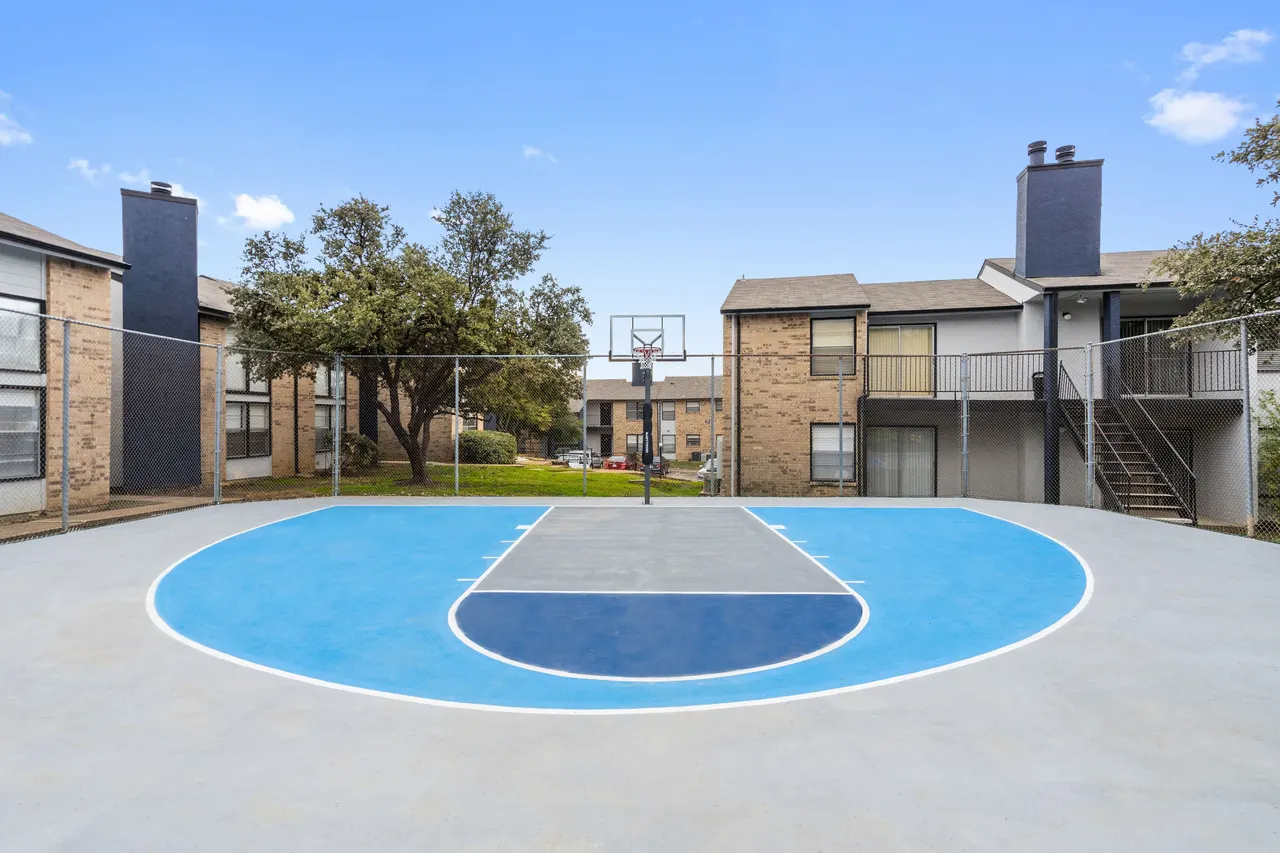 Bella Vista Apartments