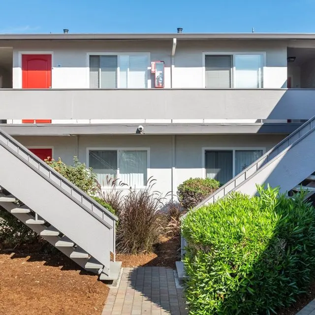 Marina Plaza Apartments