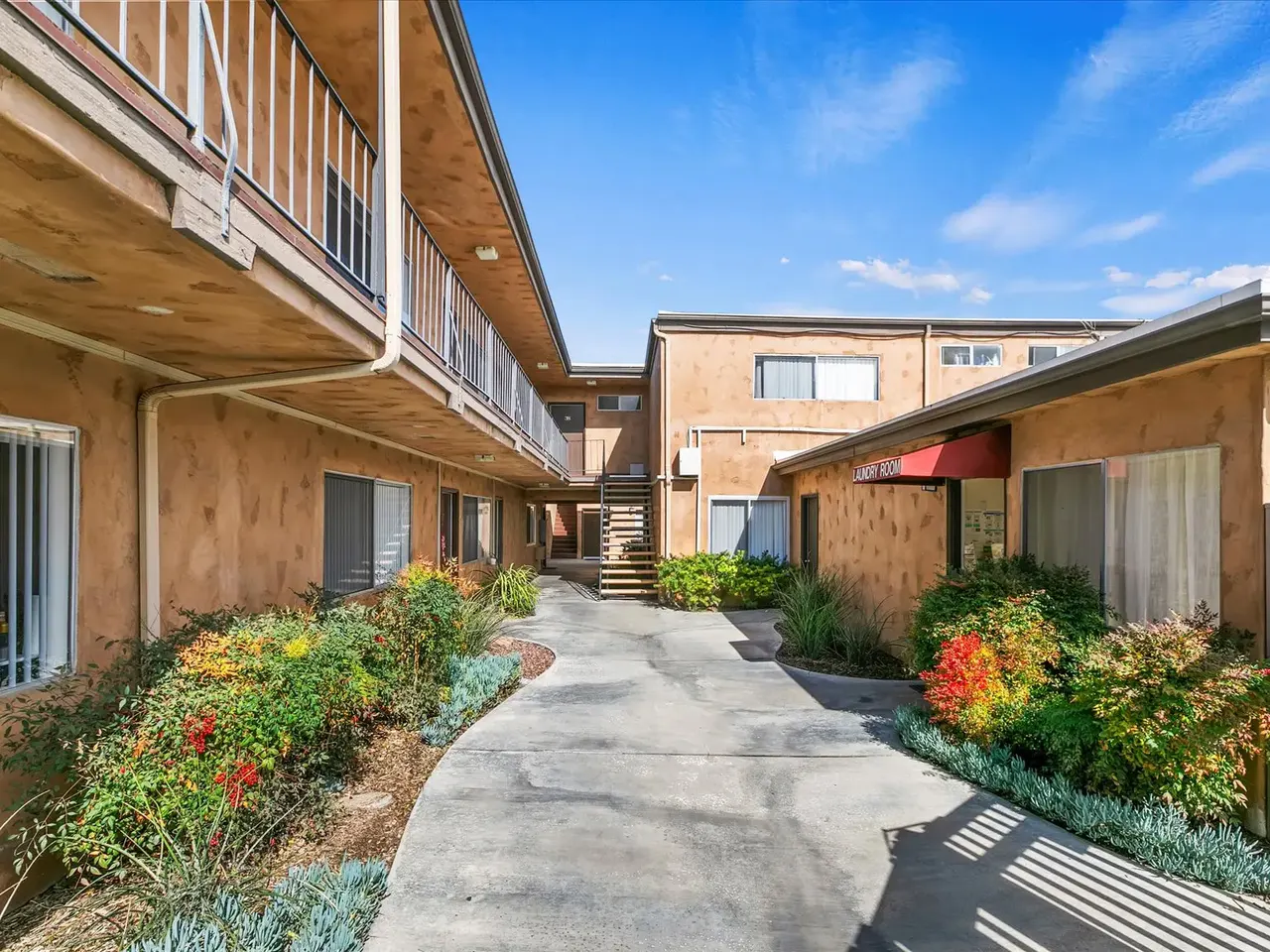 16229 Woodruff Apartments