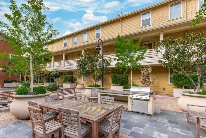 Oak Walk Apartments