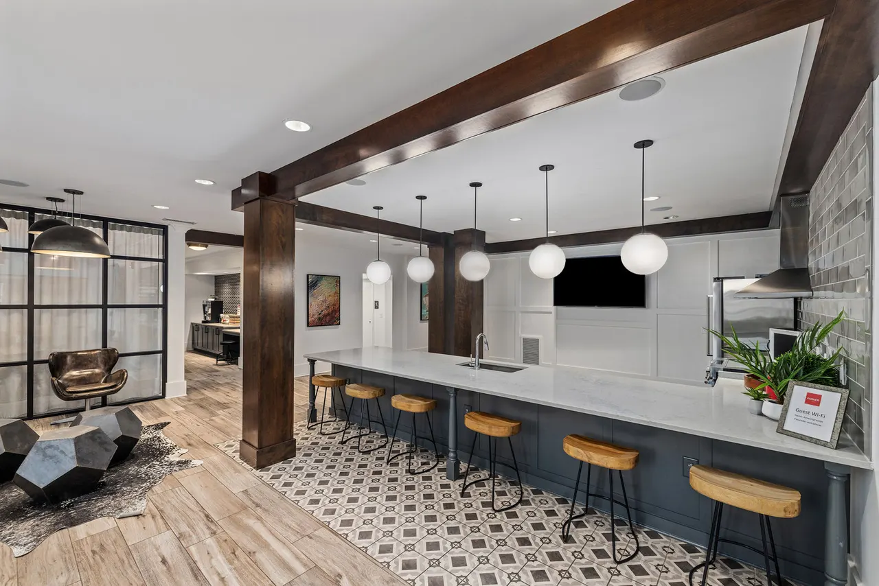 Palmetto Place Condominium