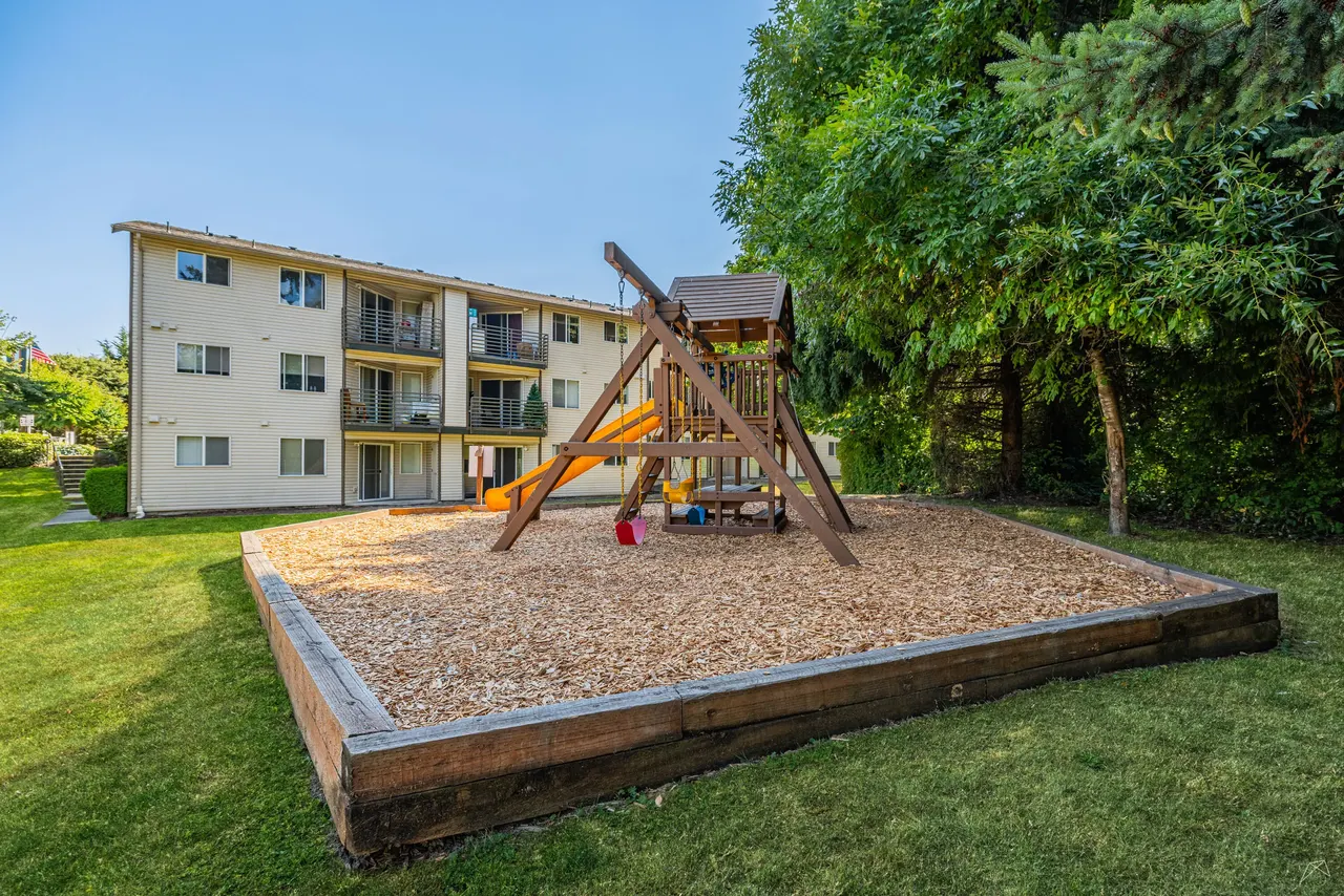 Sitka Heights Apartments
