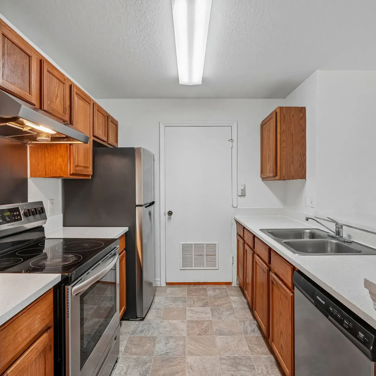 Brittany Bay Apartments