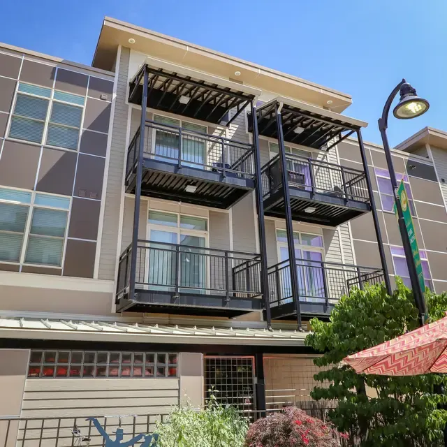 770 Elmwood Apartments