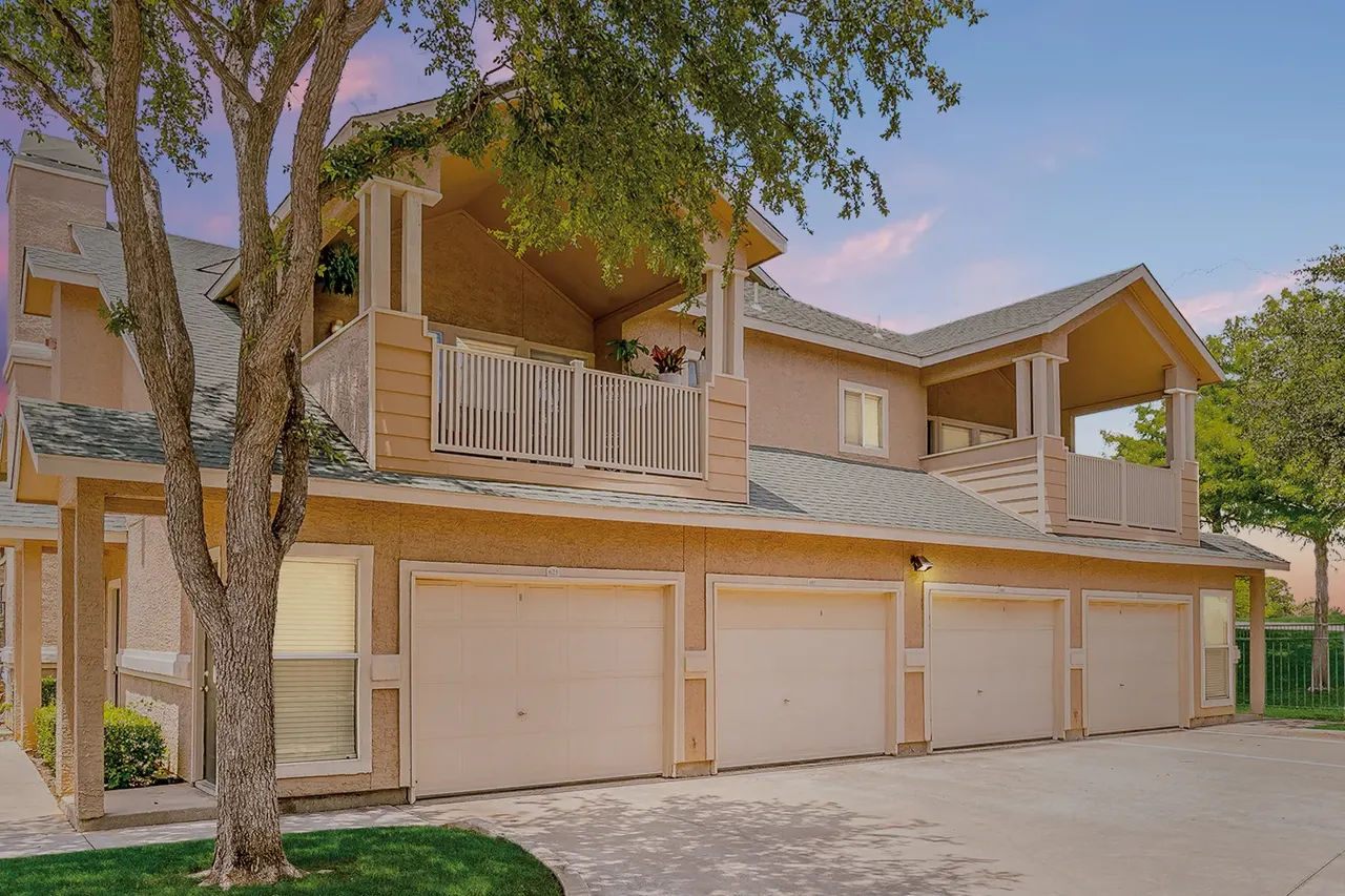 Oakmont of Bear Creek Apartments