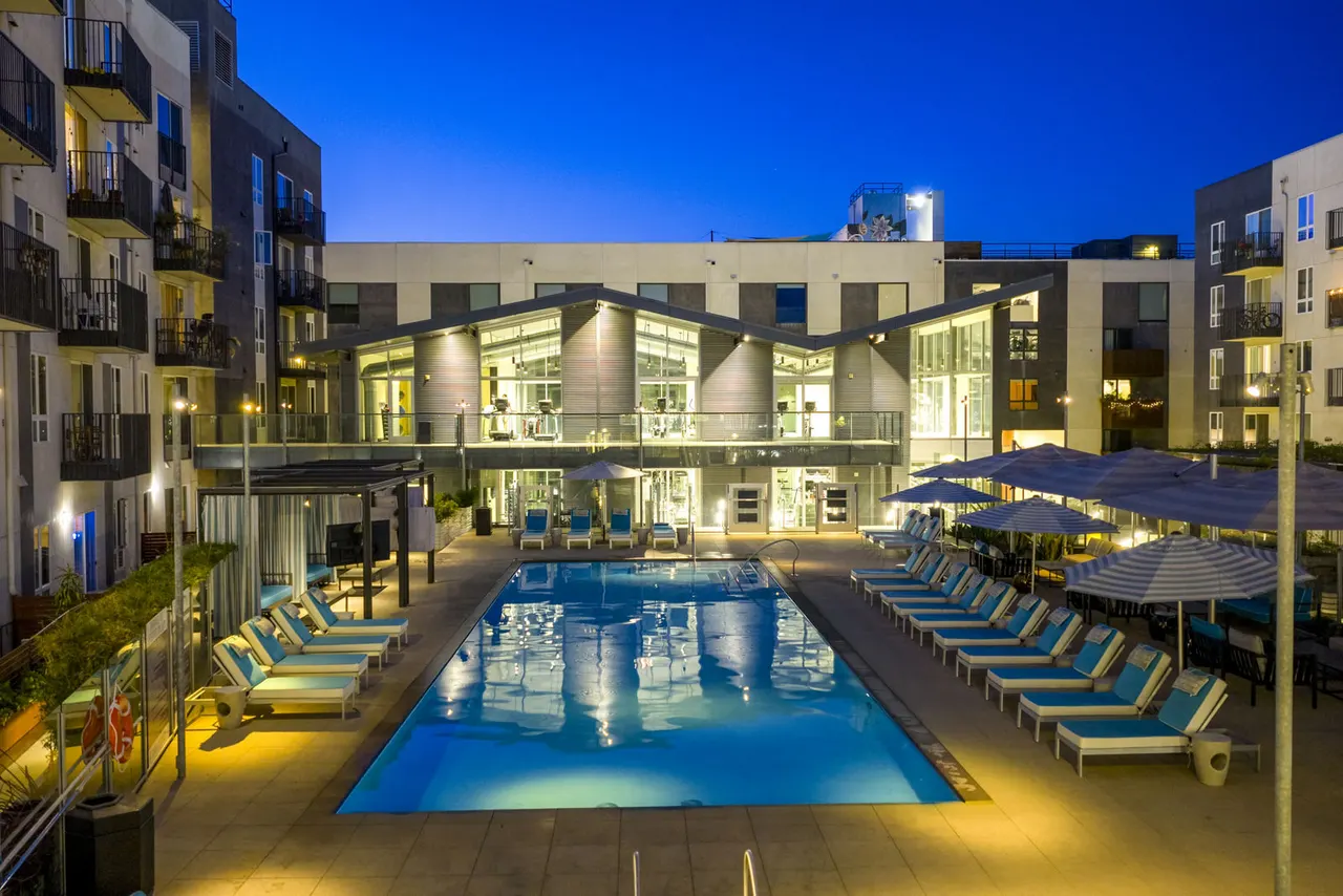Aliso Apartments