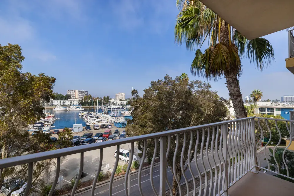 St. Tropez Apartments