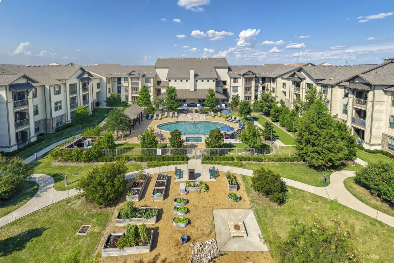 Alders Rockwall