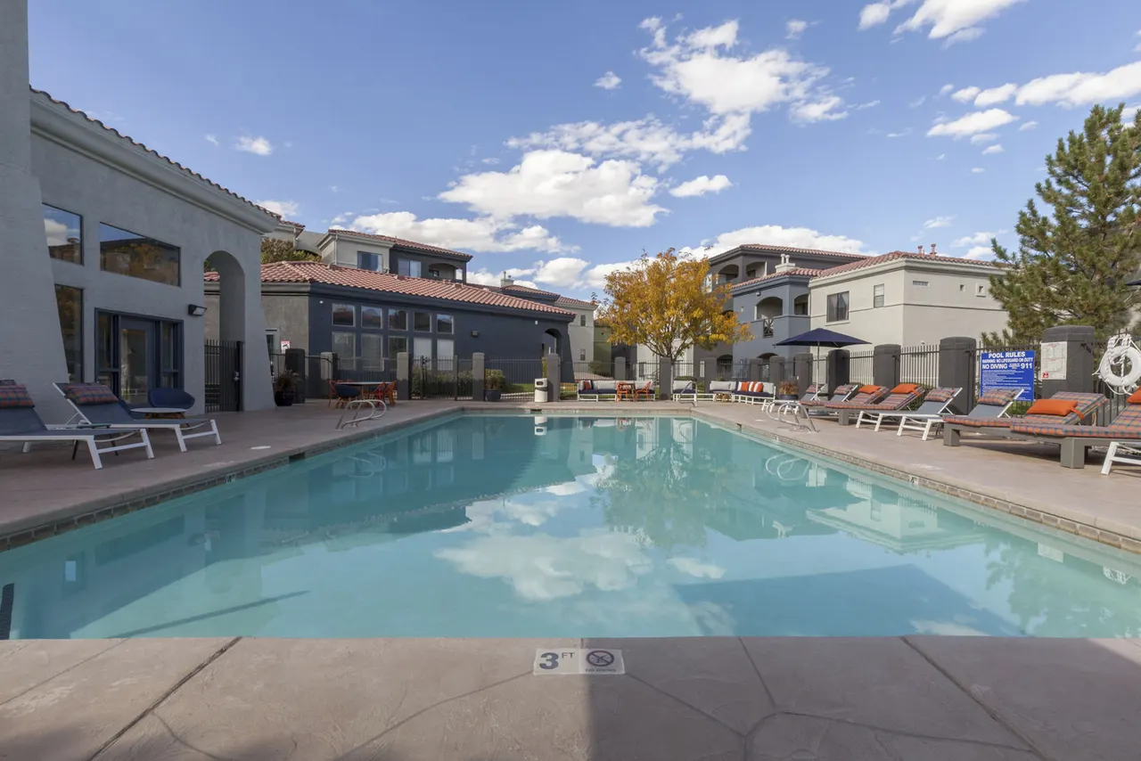 Ventana Canyon Apartments