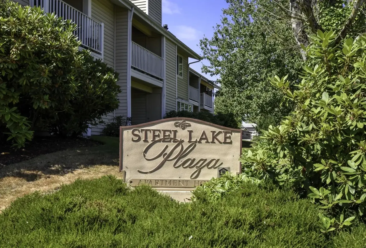 Steel Lake Plaza Apartments