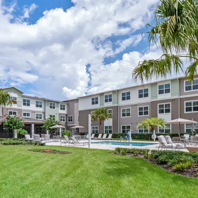 Burlington Cove Apartments