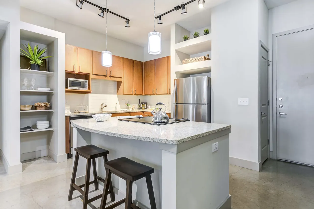 Alta Lakeshore Lofts