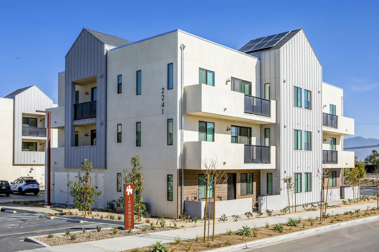 Ironwood at Epoca Apartments