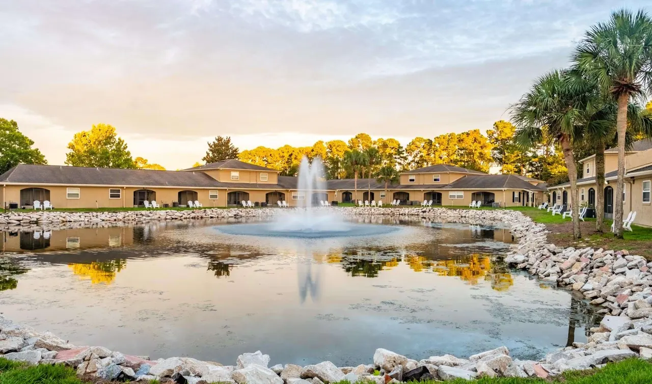 Pickwick Apartments