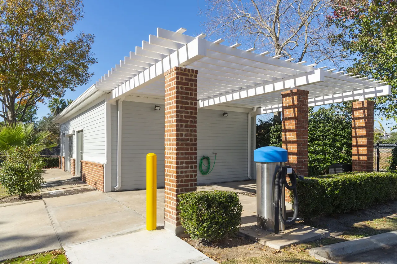 Avana Sugar Land Apartments