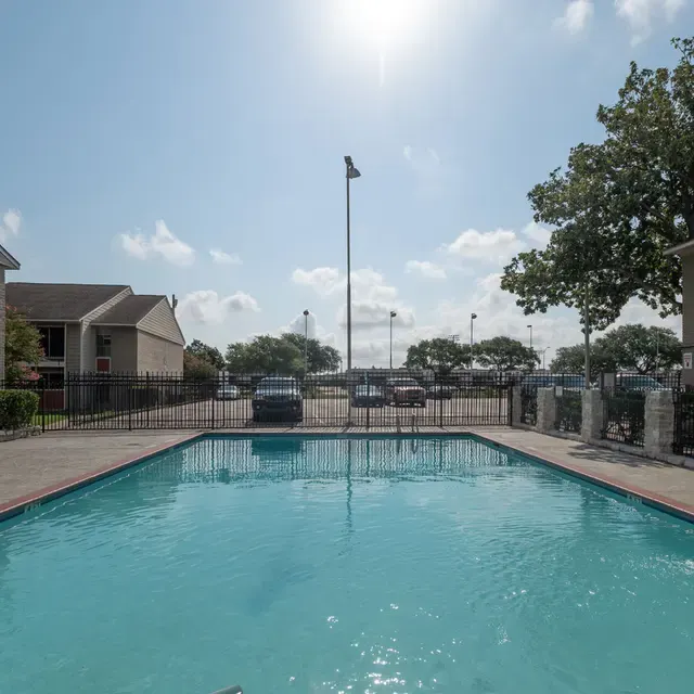 La Solera Apartments
