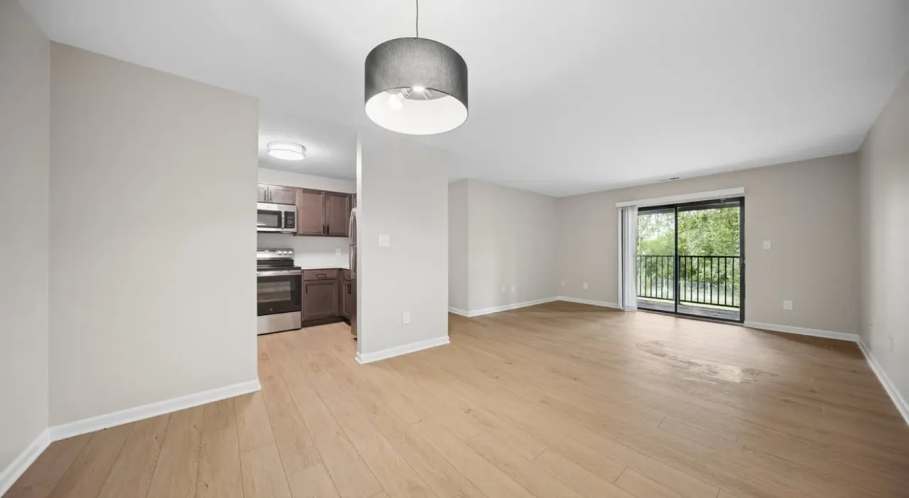 Douglas Pointe Apartments