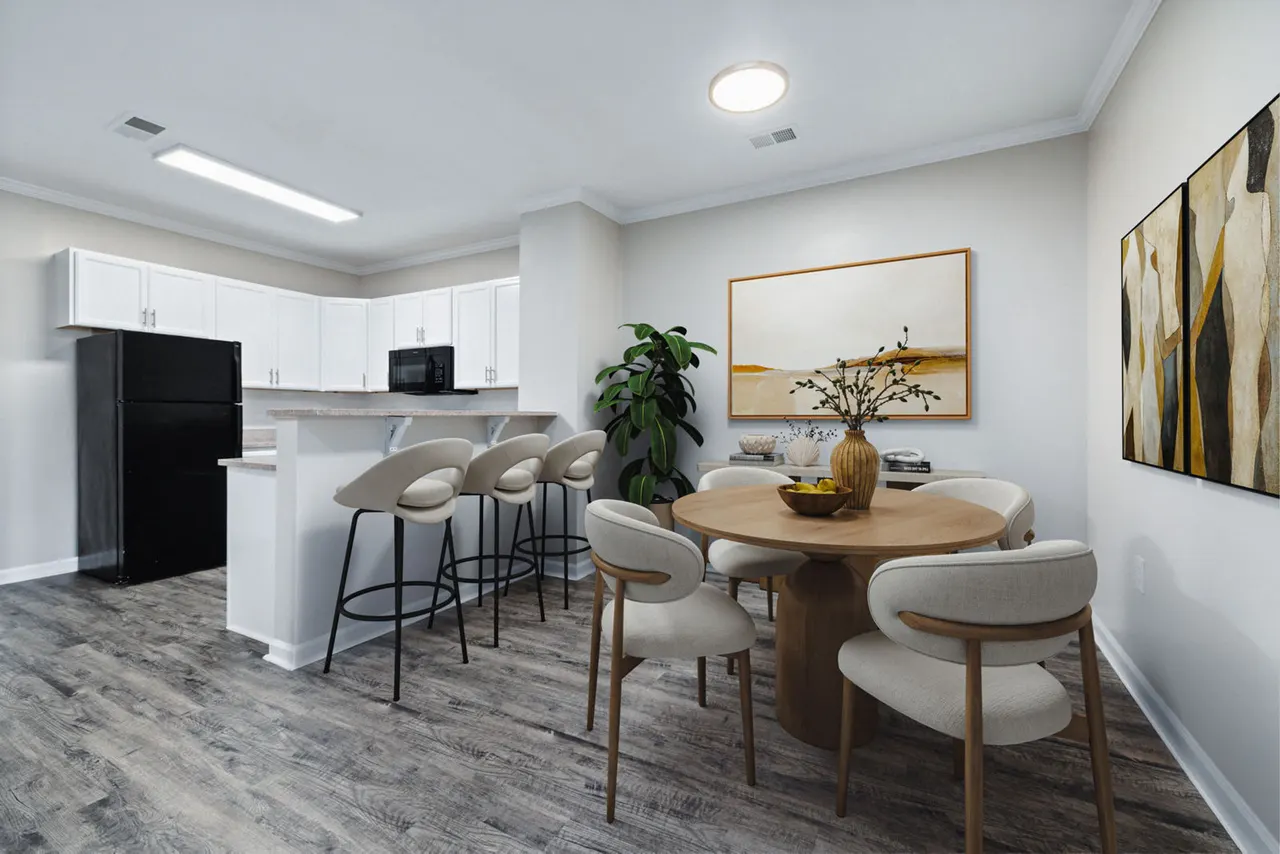 The Summit on 401 Apartments