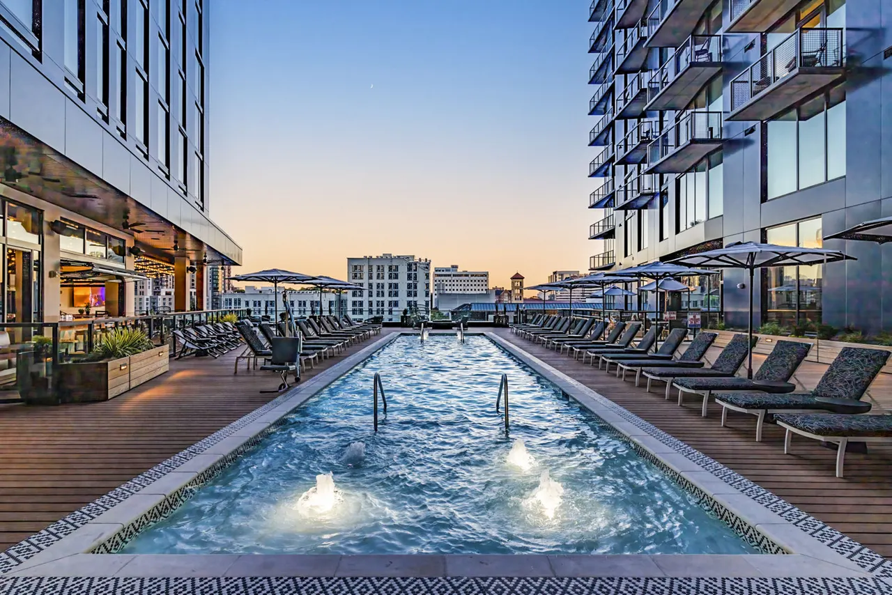 Fallyn Apartments