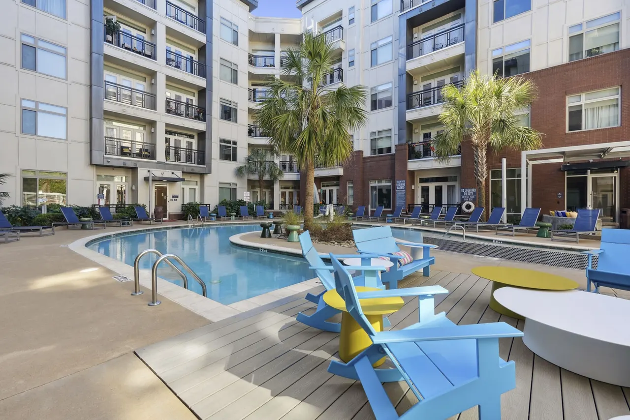 Ellison on Broad Apartments