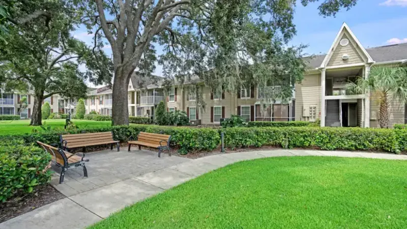 Signal Pointe Apartment Homes