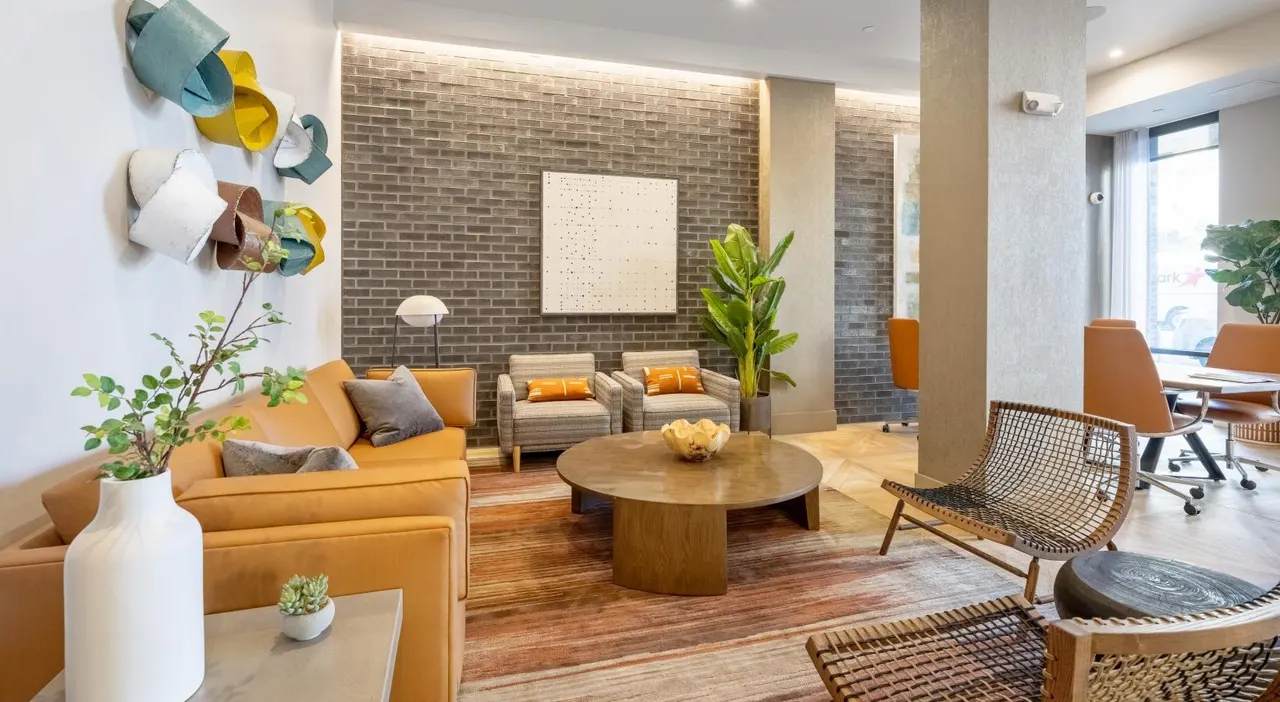 Maris Apartments