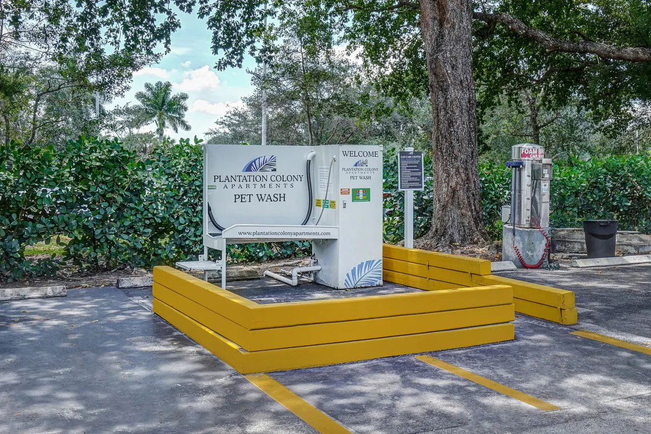 Plantation Colony Apartments