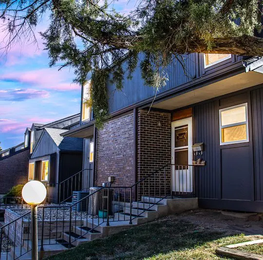 Windchase Flats & Townhomes