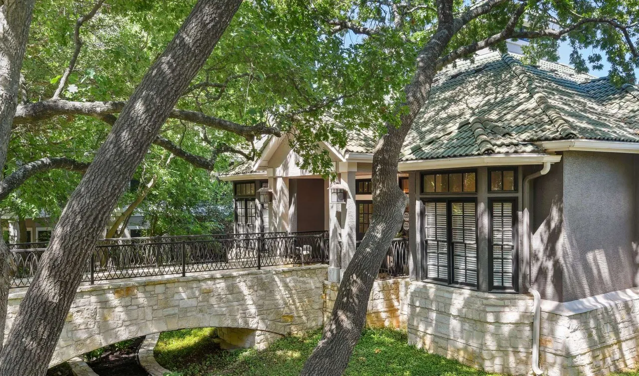 Canyon Springs Apartments