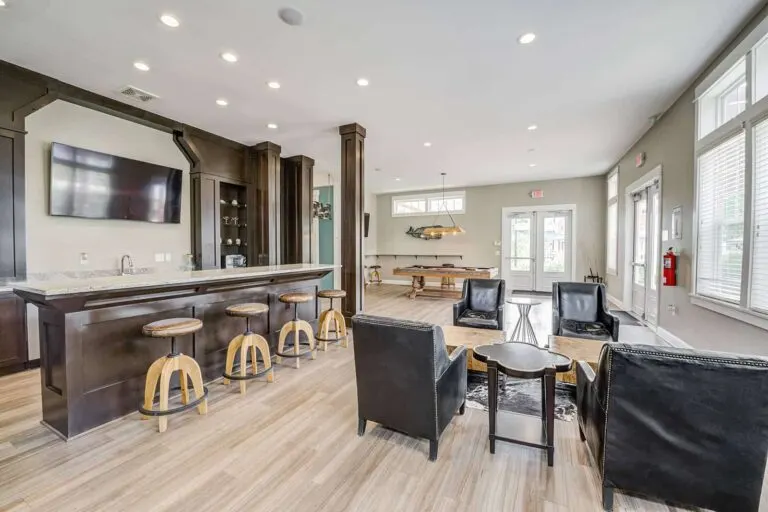 District at Linworth of Worthington Apartments