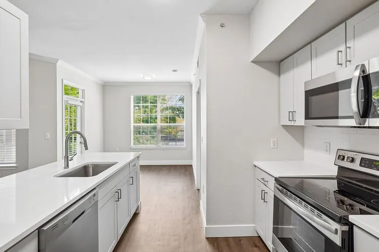 The Ridge at Lowry Apartments