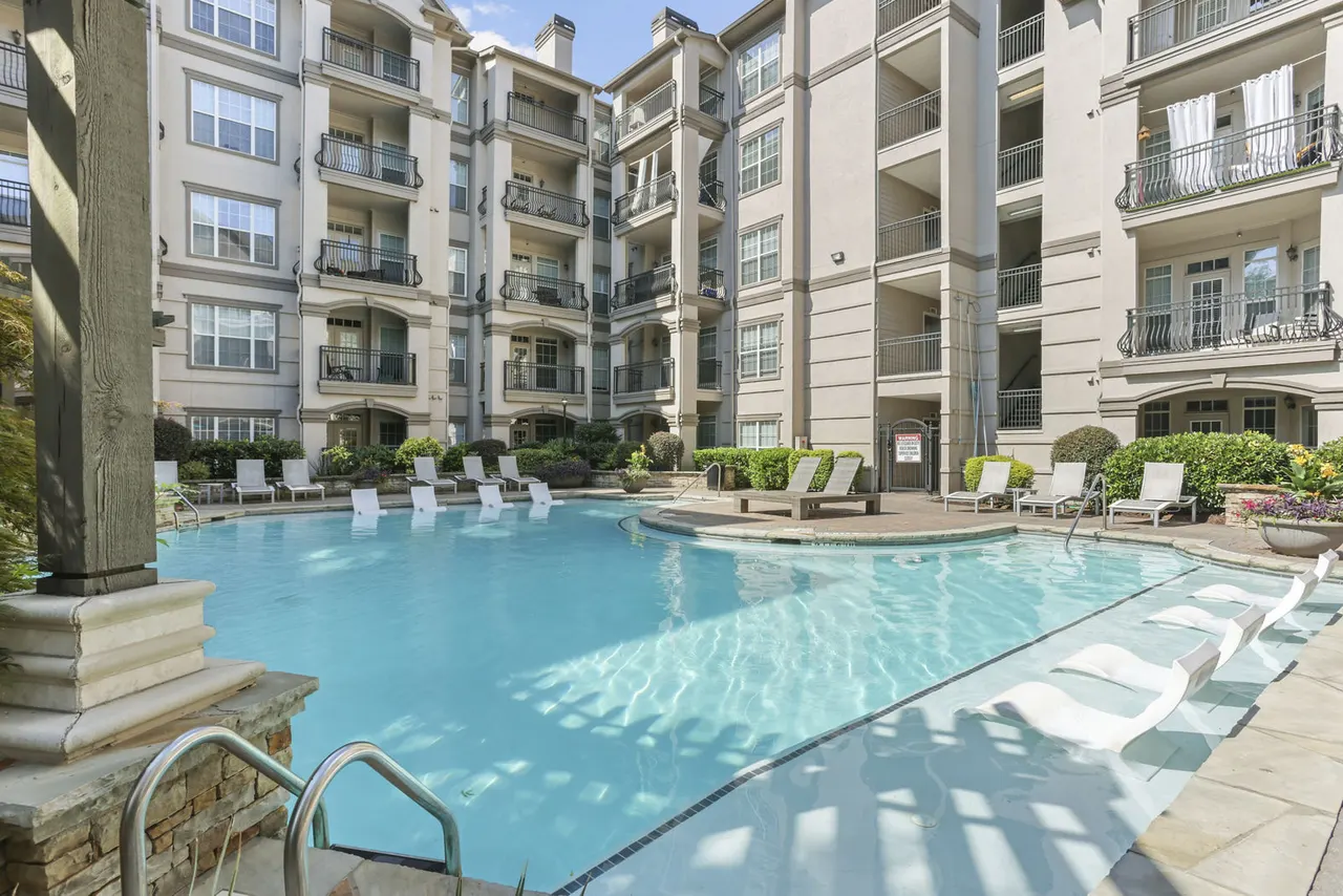 Avana Uptown Apartments