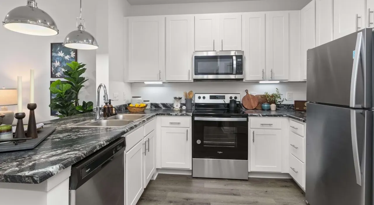 Mountain Creek Apartments