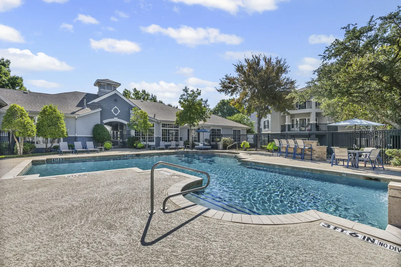 Benton Pointe