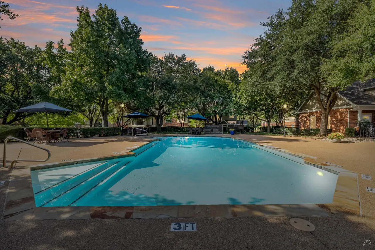 Residence at the Oaks