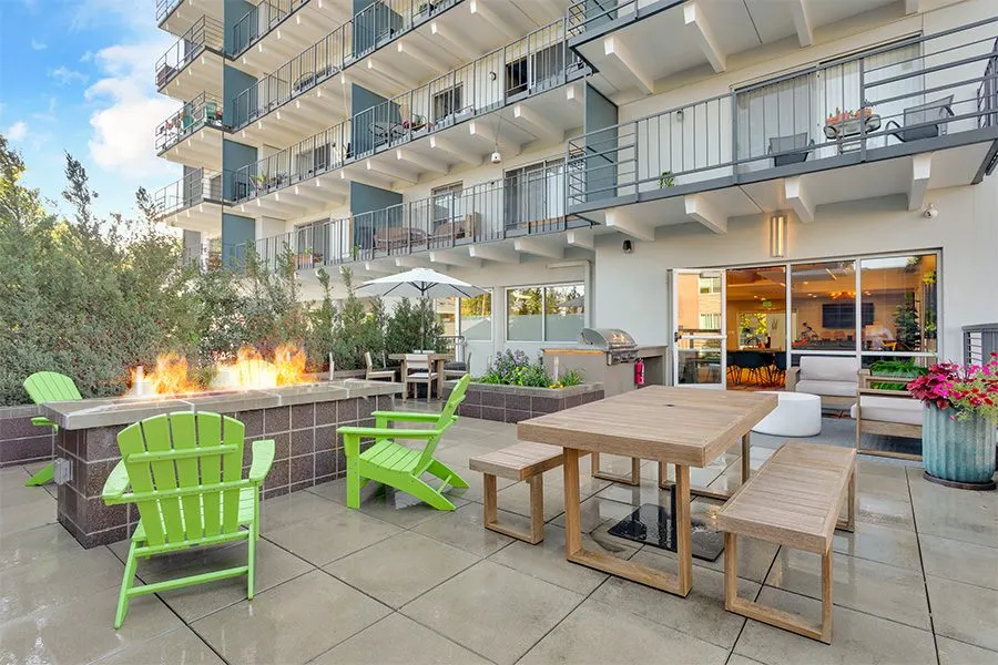 Liv on Steele Apartments